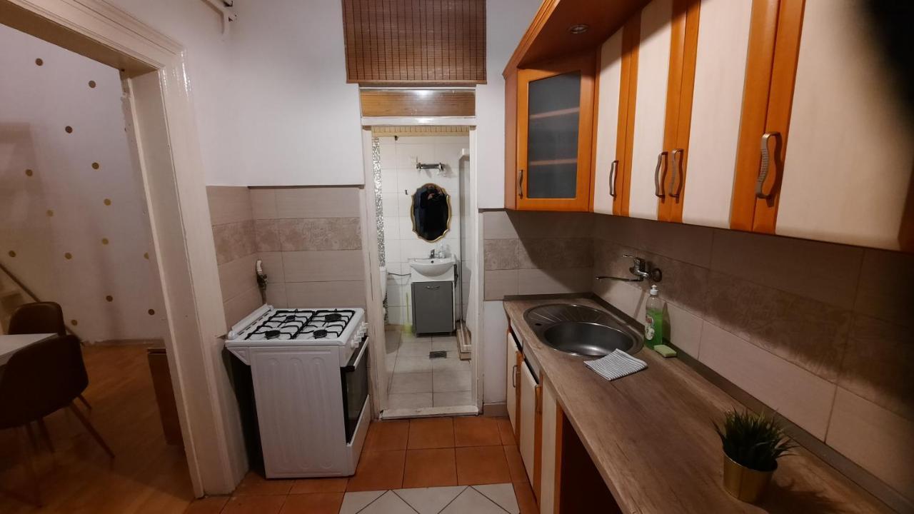 Lisa Apartment On The Famous Dohany Street Budapest Exterior foto